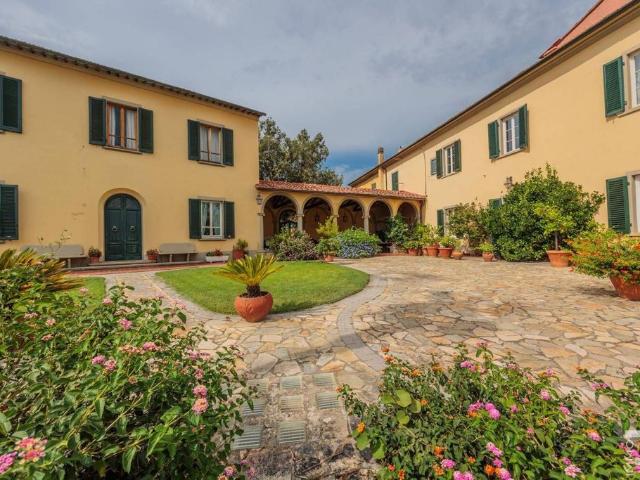 Villa Indipendente in vendita a Santa Maria A Monte, Toscana