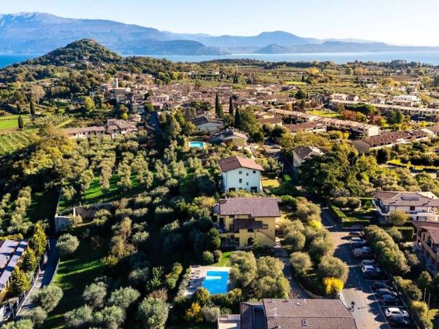 Villa Indipendente in vendita a Gardoncino, Manerba Del Garda