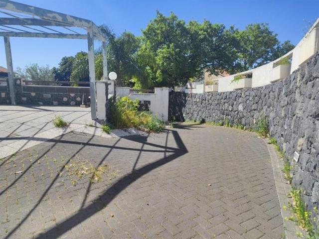 Villa Indipendente in vendita a Catania, Sicilia
