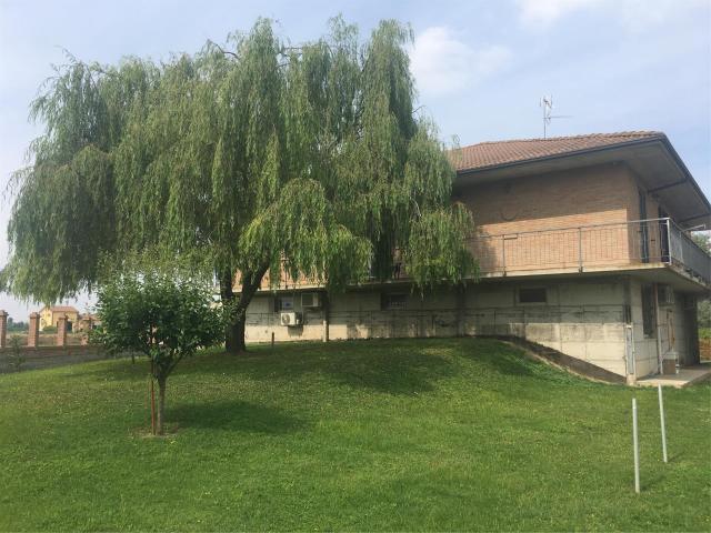 Casa in vendita a Piemonte, Vercelli