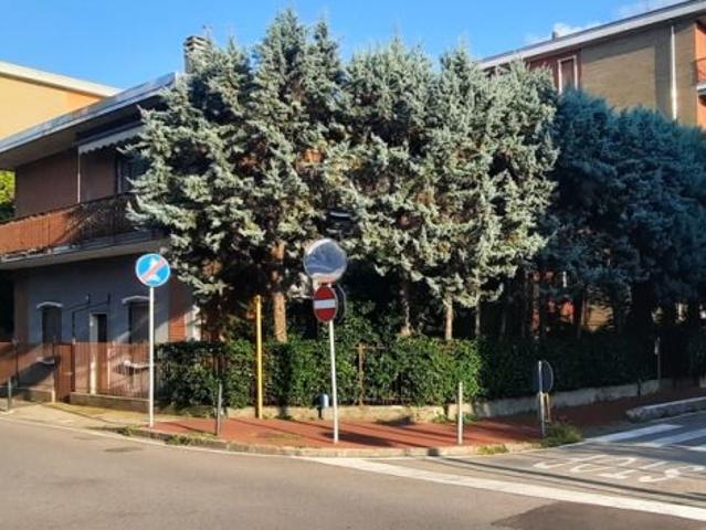 Villa Indipendente in vendita a Zona Omogenea Milano Nord, Cinisello Balsamo