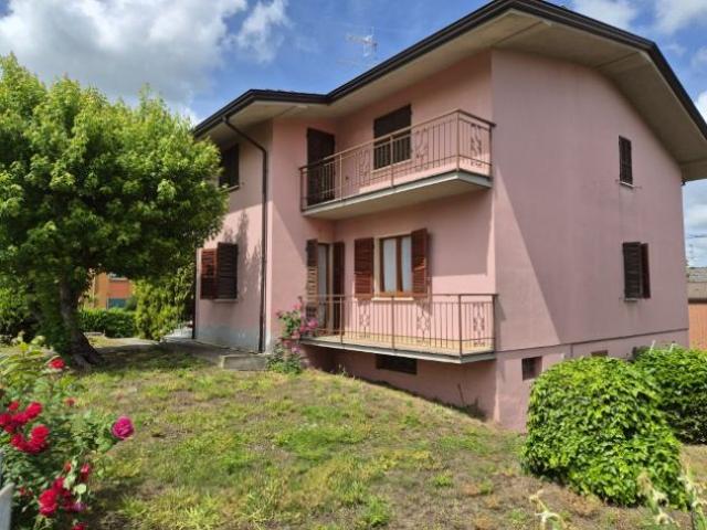 Appartamento in vendita a Nibbiano, Reggio Emilia