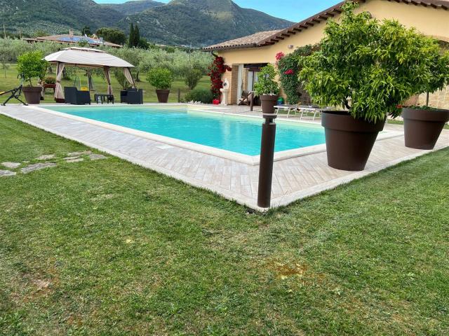 Casa in vendita a Città Giardino, Terni