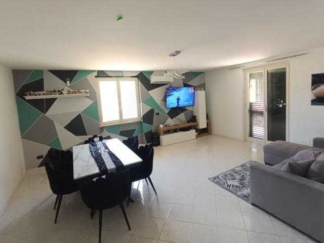 Villa Indipendente in affitto a Minturno, Lazio