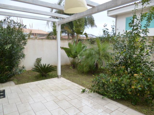 Villa Indipendente in affitto a Ragusa, Cappuccini