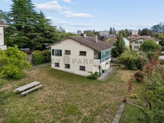 Haus kaufen in Renens, Waadt