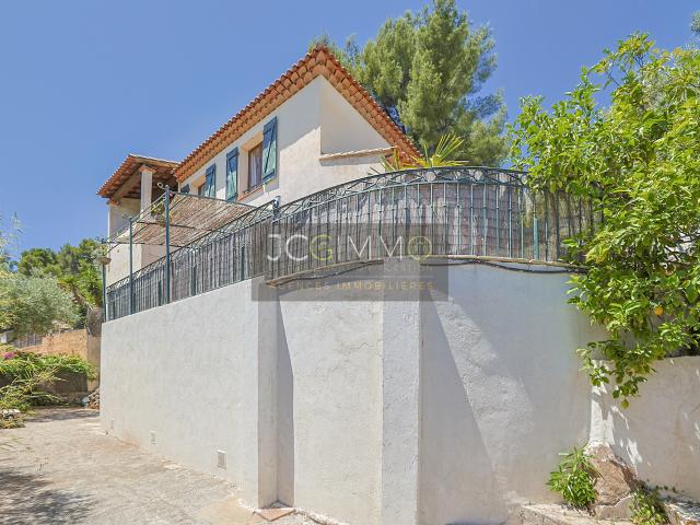 Villa vente à Arrondissement de Toulon, La Farlède