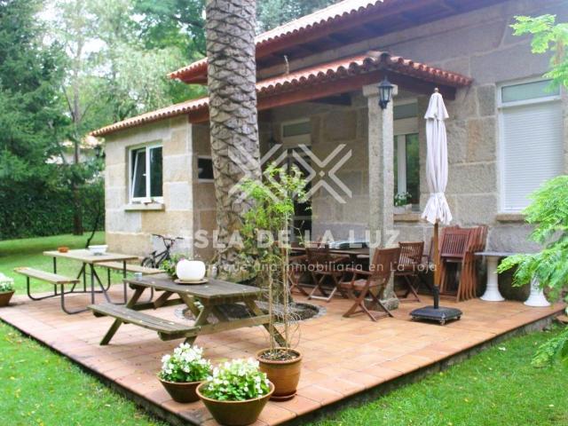 Chalet en venta en Pontevedra, Galicia