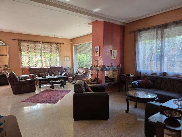 Local commercial vente à Anfa, Gharb-Chrarda-Beni Hssen