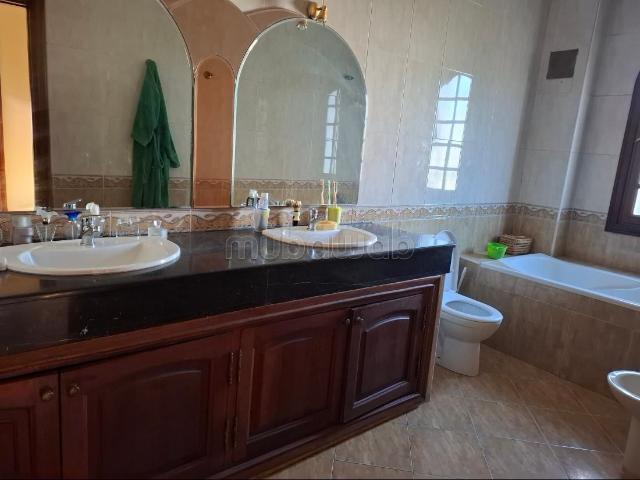 Villa vente à Anfa, Gharb-Chrarda-Beni Hssen