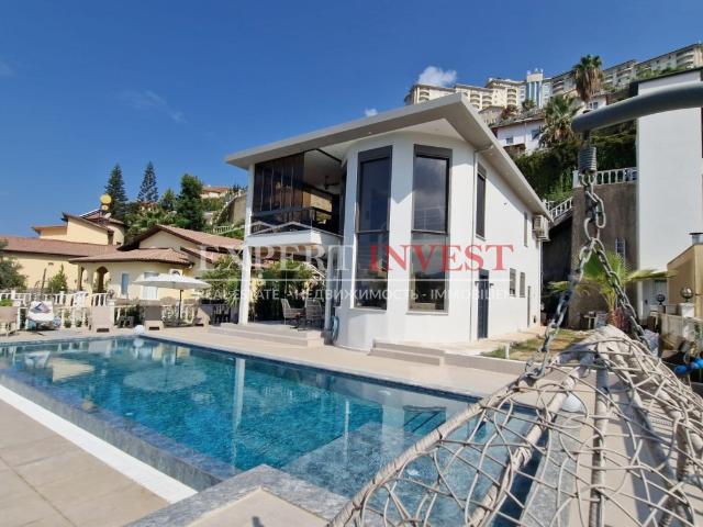 Antalya, Muratpaşa içerisinde satılık Villa