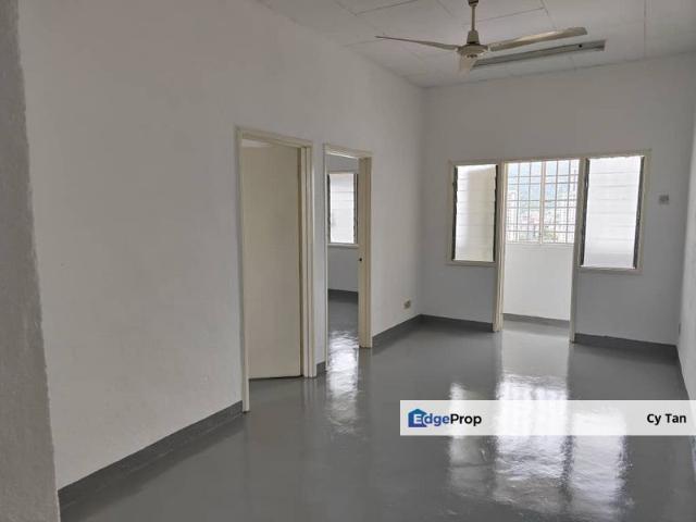 Flat for sale in Mukim 13, Georgetown