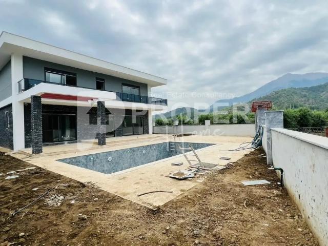 Kemer, Antalya içerisinde satılık Villa