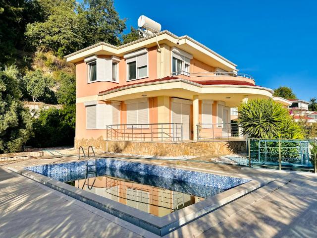 Alanya, Antalya içerisinde satılık Villa