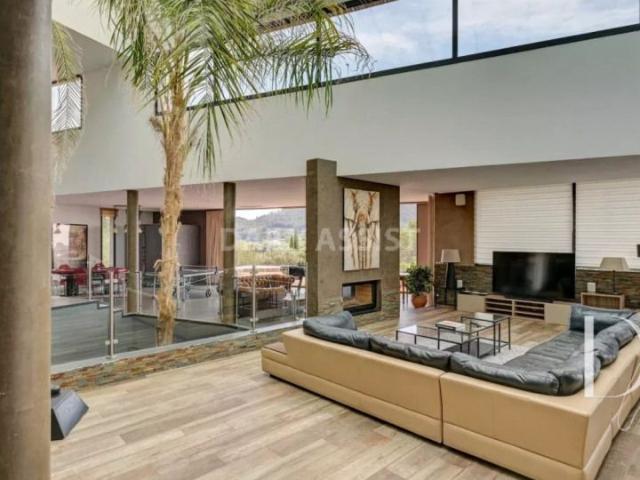 Maison location à Arrondissement de Toulon, La Cadière-d'azur