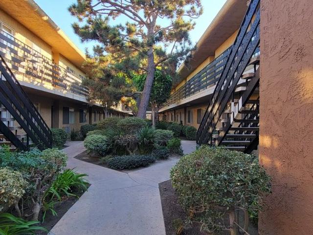 Apartment for rent in Bellflower, California