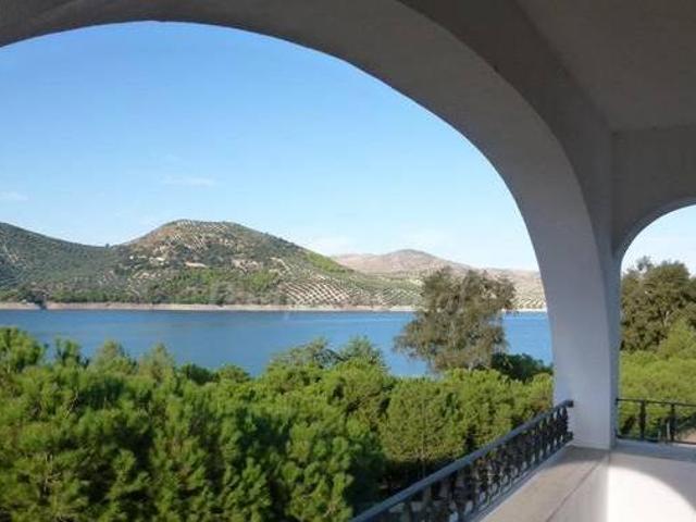 Casa en alquiler en Iznájar, Andalucía