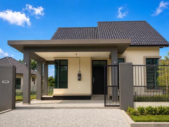 Bungalow for sale in Tanah Merah, Kelantan