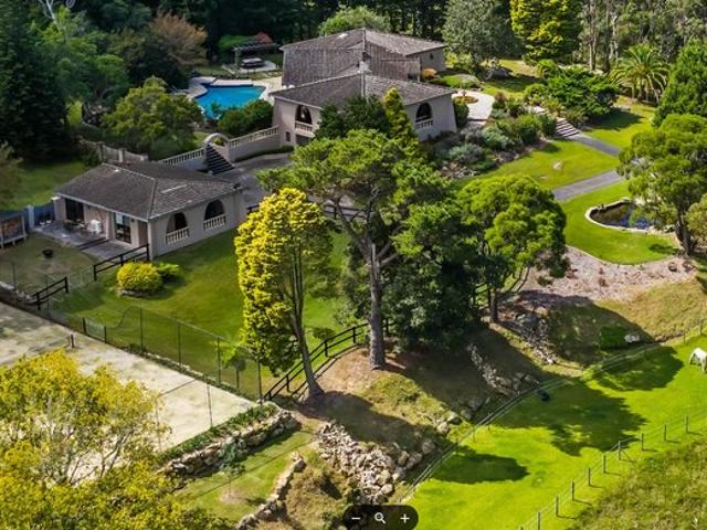 Cottage for sale in Sydney, New South Wales