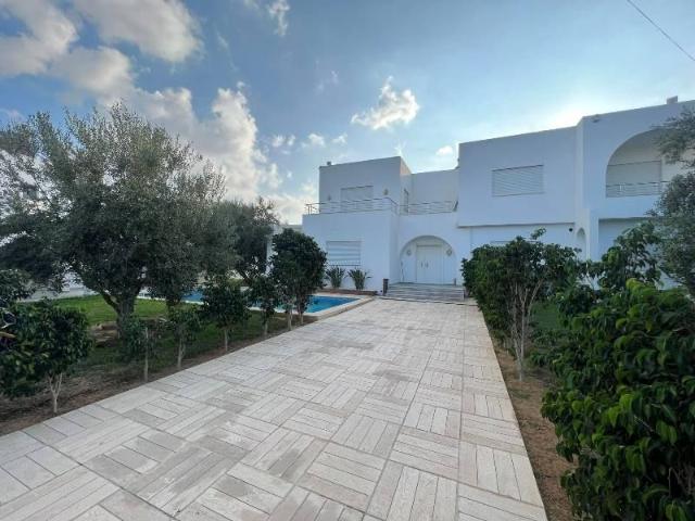 Villa vente à Beni Khalled