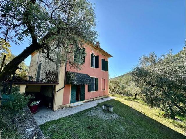 Villa Indipendente in vendita a Ponte a Moriano, Lucca