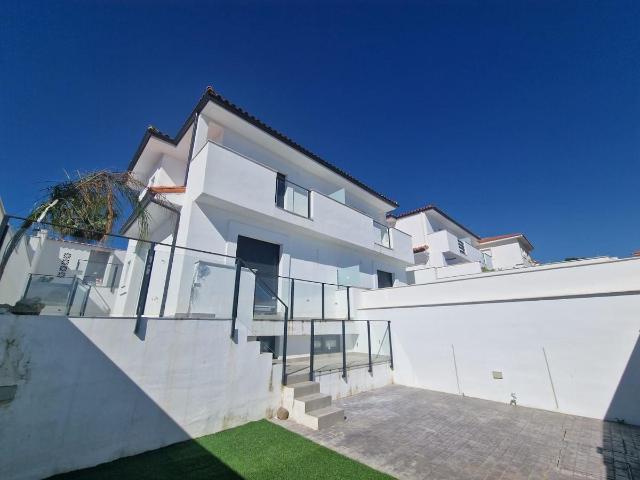 Casa en venta en Manilva, Málaga