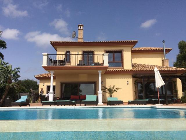 Chalet en alquiler en La Paloma de Manilva, Costa del Sol Occidental