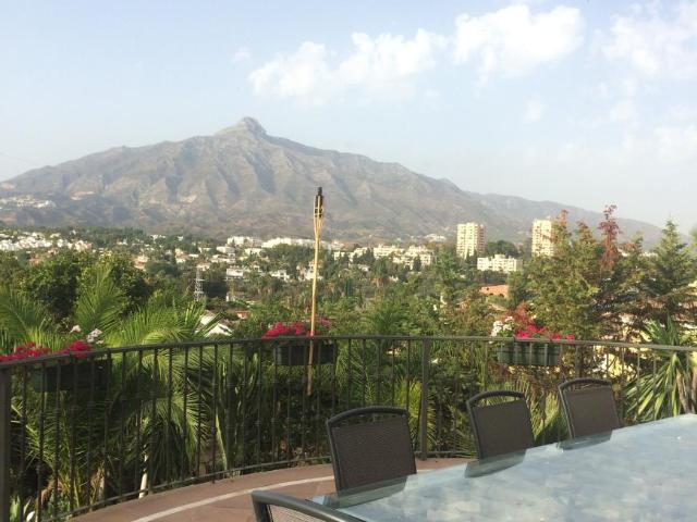 Chalet en alquiler en Nueva Andalucía, Costa del Sol Occidental