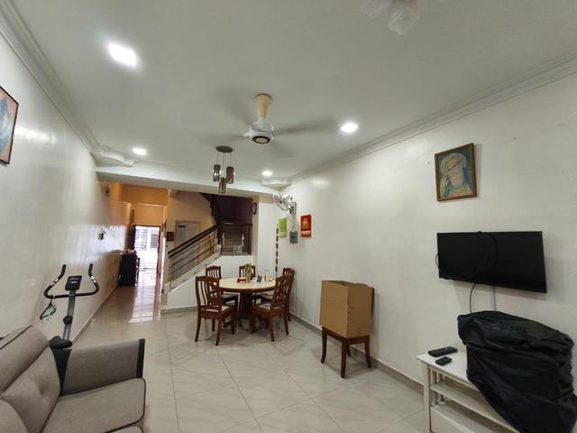 Townhouse for sale in Country Heights Damansara, Kuala Lumpur