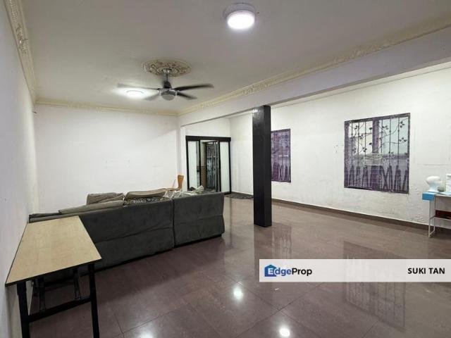 House for sale in Country Heights Damansara, Kuala Lumpur