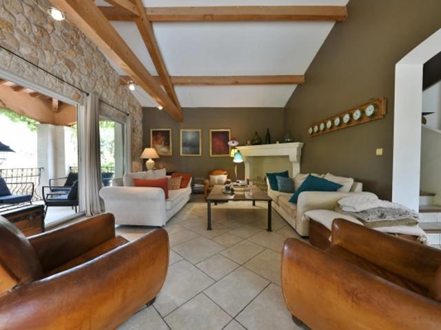 Maison vente à Nîmes, Uzès