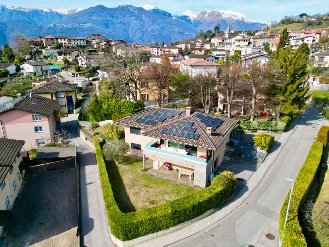 Einfamilienhaus kaufen in Comano, Tessin