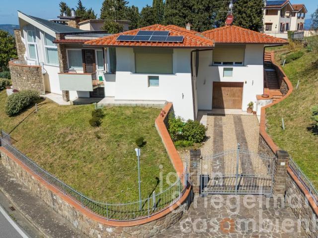 Casa in vendita a Unione di Comuni Valdarno e Valdisieve, Reggello