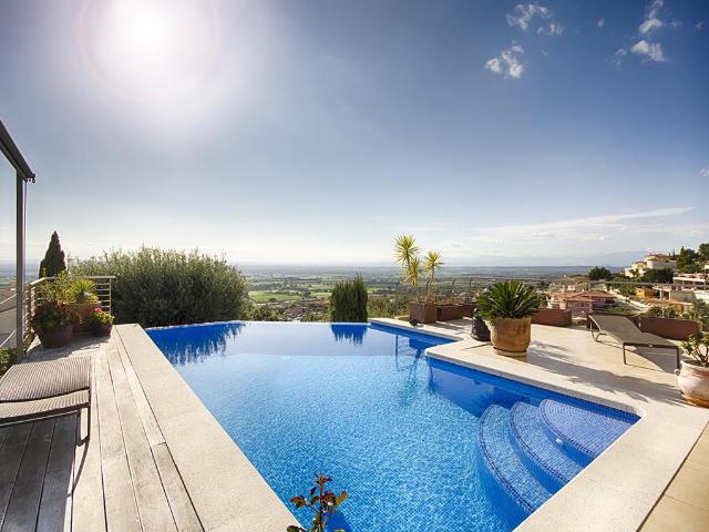 Casa en venta en Alt Empordà, Catalunya