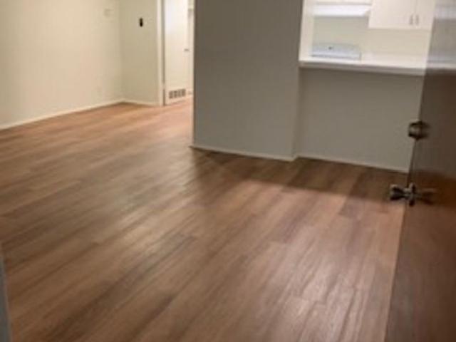 Apartment for rent in Canoga Park, California