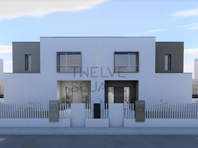 Casa venda em Porto De Mós, Leiria