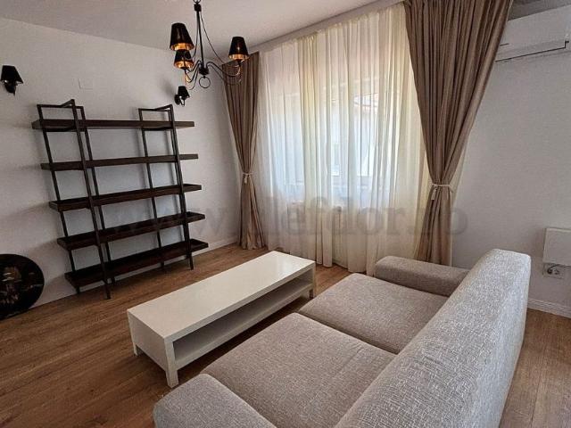 Casă închirieri în Colțea, București