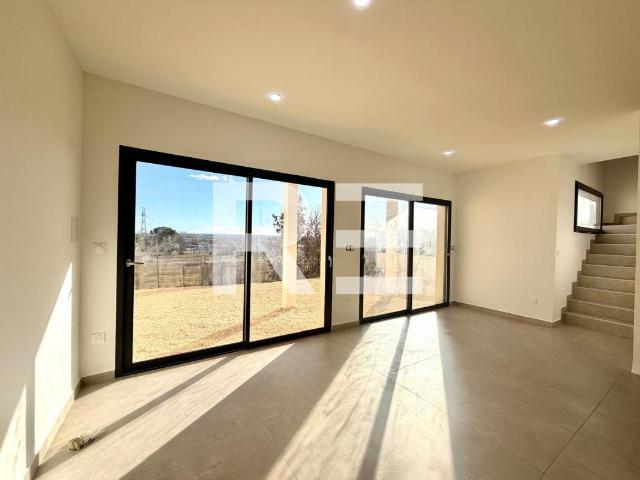 Maison vente à Nîmes, Moussac