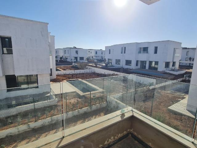 Villa vente à Bouskoura, Gharb-Chrarda-Beni Hssen