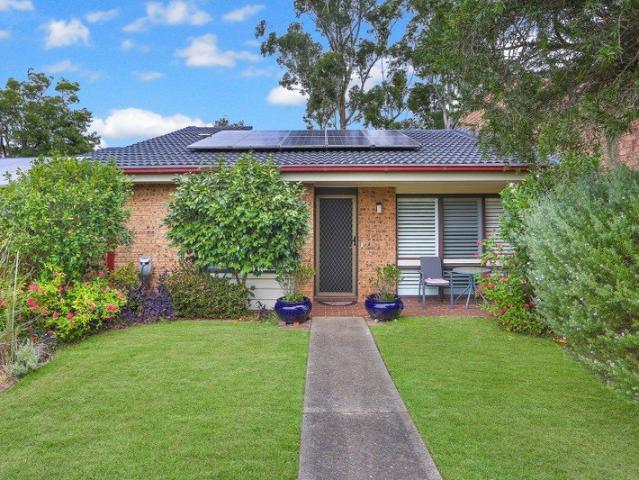 Villa for sale in Sydney, New South Wales