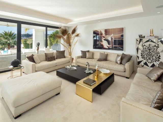 Casa en venta en Nueva Andalucía, Costa del Sol Occidental