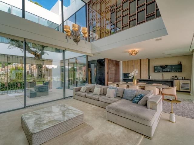 Casa en venta en Nueva Andalucía, Costa del Sol Occidental