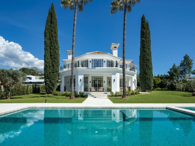 Casa en venta en Nueva Andalucía, Costa del Sol Occidental