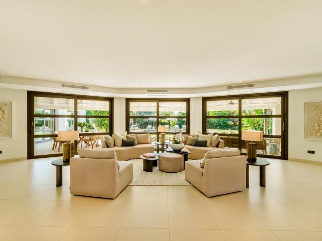 Casa en venta en Nueva Andalucía, Costa del Sol Occidental