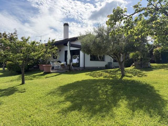 Villa Indipendente in vendita a Roma Capitale, Lazio