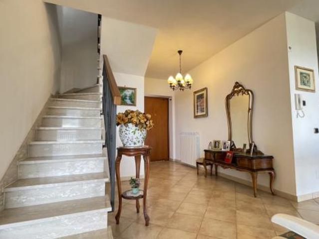 Villa Indipendente in vendita a Ferentino, Lazio