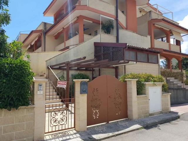 Villa Indipendente in vendita a Puglia, Taranto