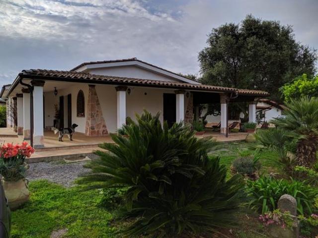 Villa Indipendente in vendita a Carbonia, Sulcis Iglesiente