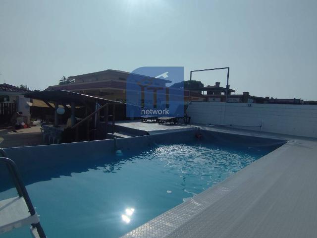 Villa Indipendente in vendita a Marina di Tor San Lorenzo Sud, Roma Capitale