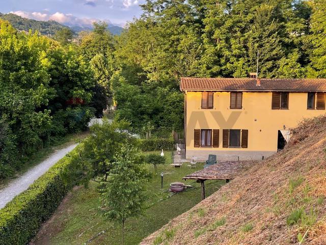 Villa Indipendente in vendita a Unione dei comuni Media Valle del Serchio, Barga